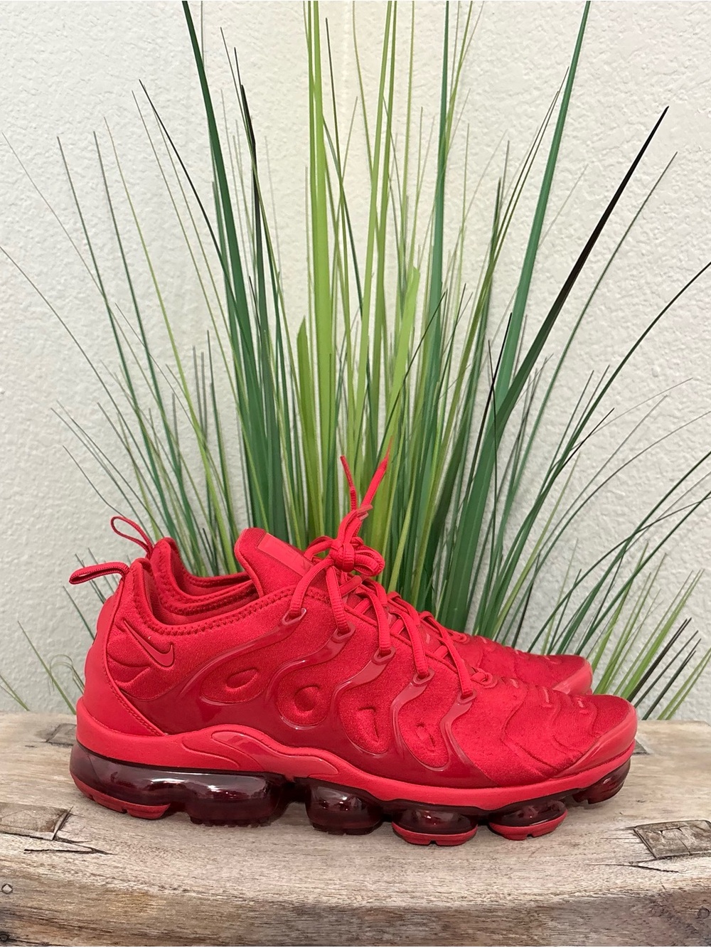 Nike Air VaporMax Plus Triple Red Sneakers